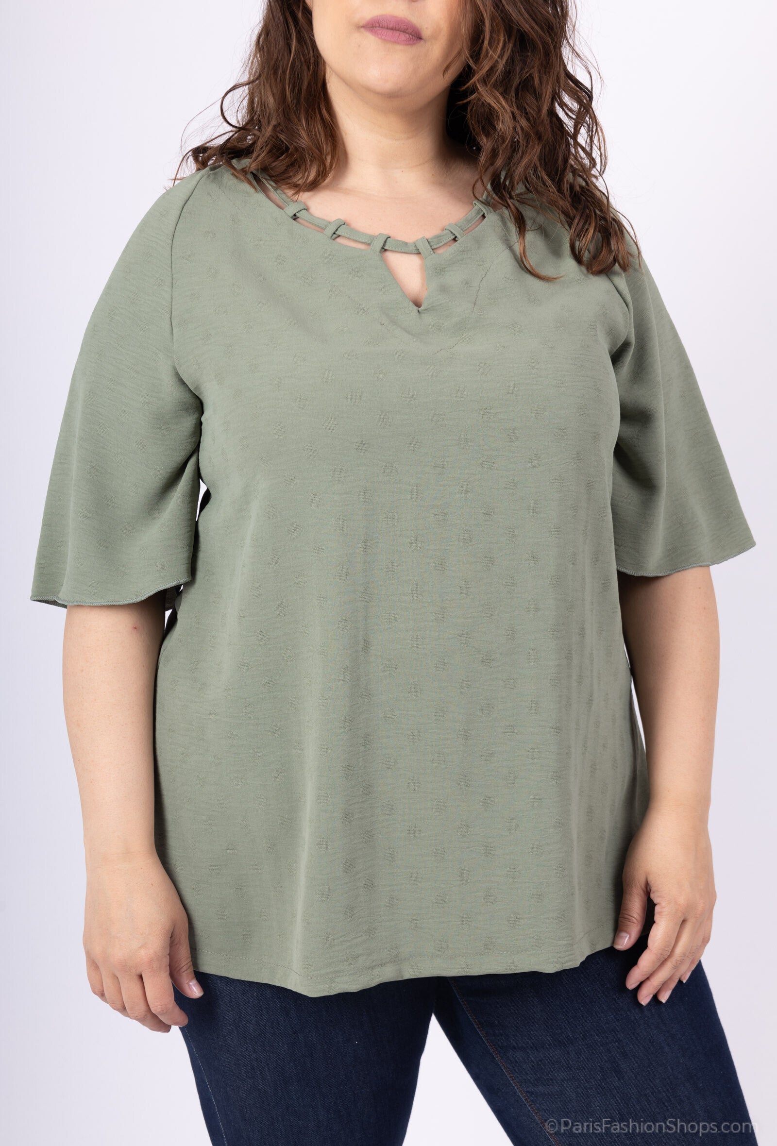 Plus Size Plush blouse in large detail for summer for summer