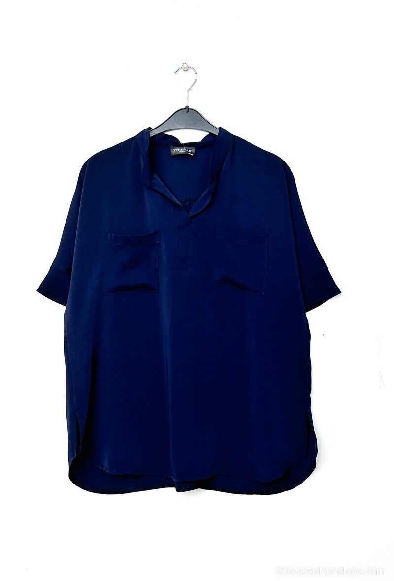 Plus Size Blous in front with two pocket