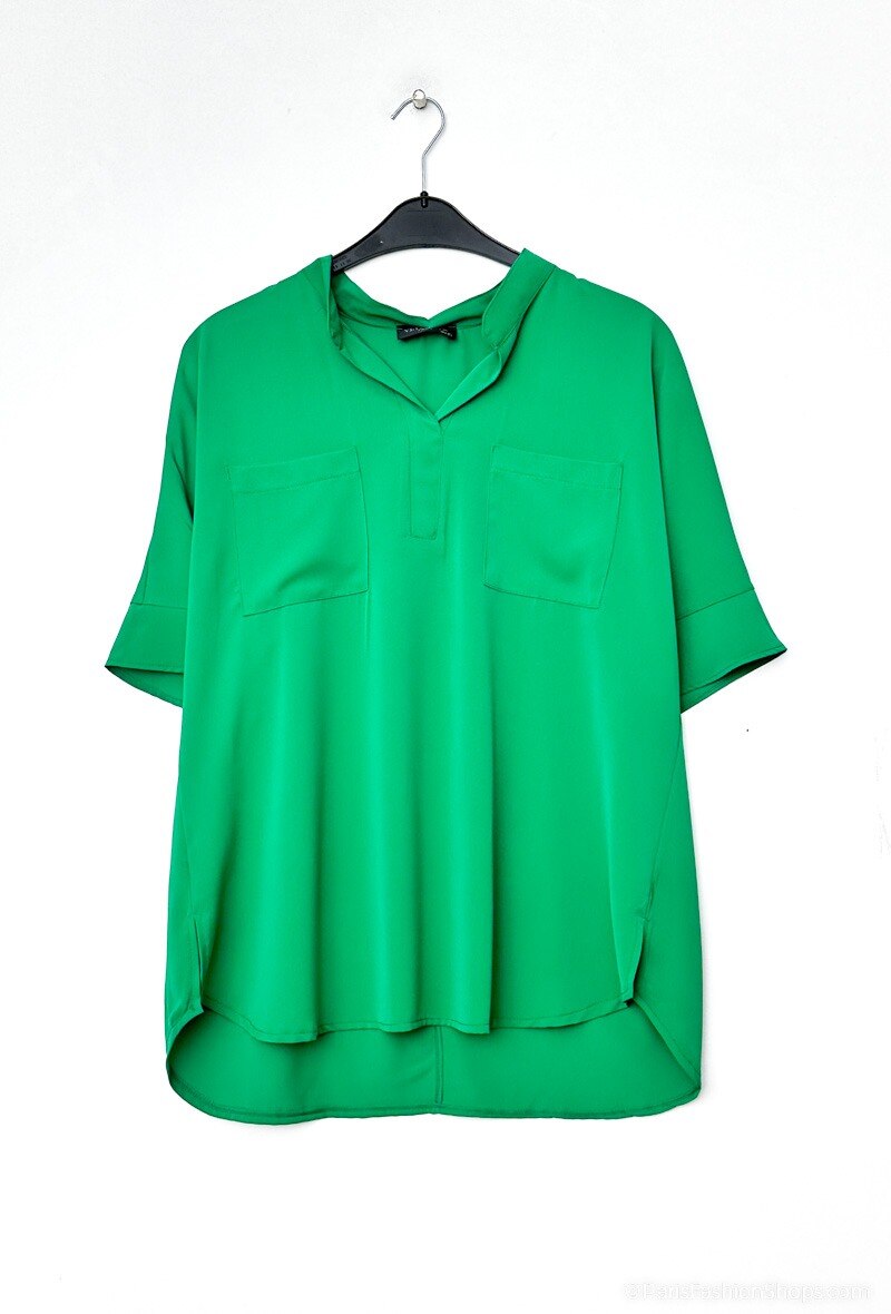 Plus Size Blous in front with two pocket
