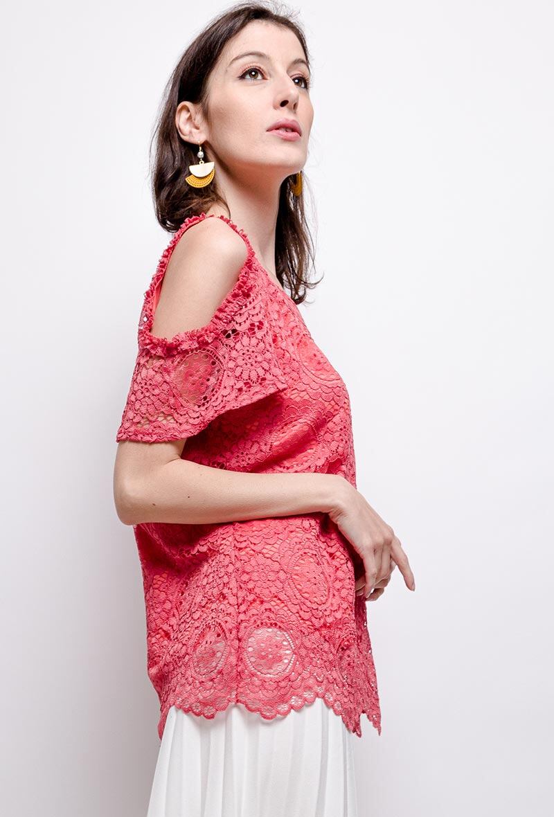 Plus Size Lace Blouse med Kalla Axlar