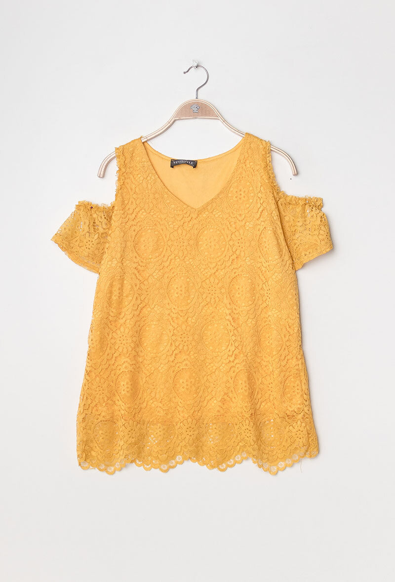 Plus Size Lace blouse