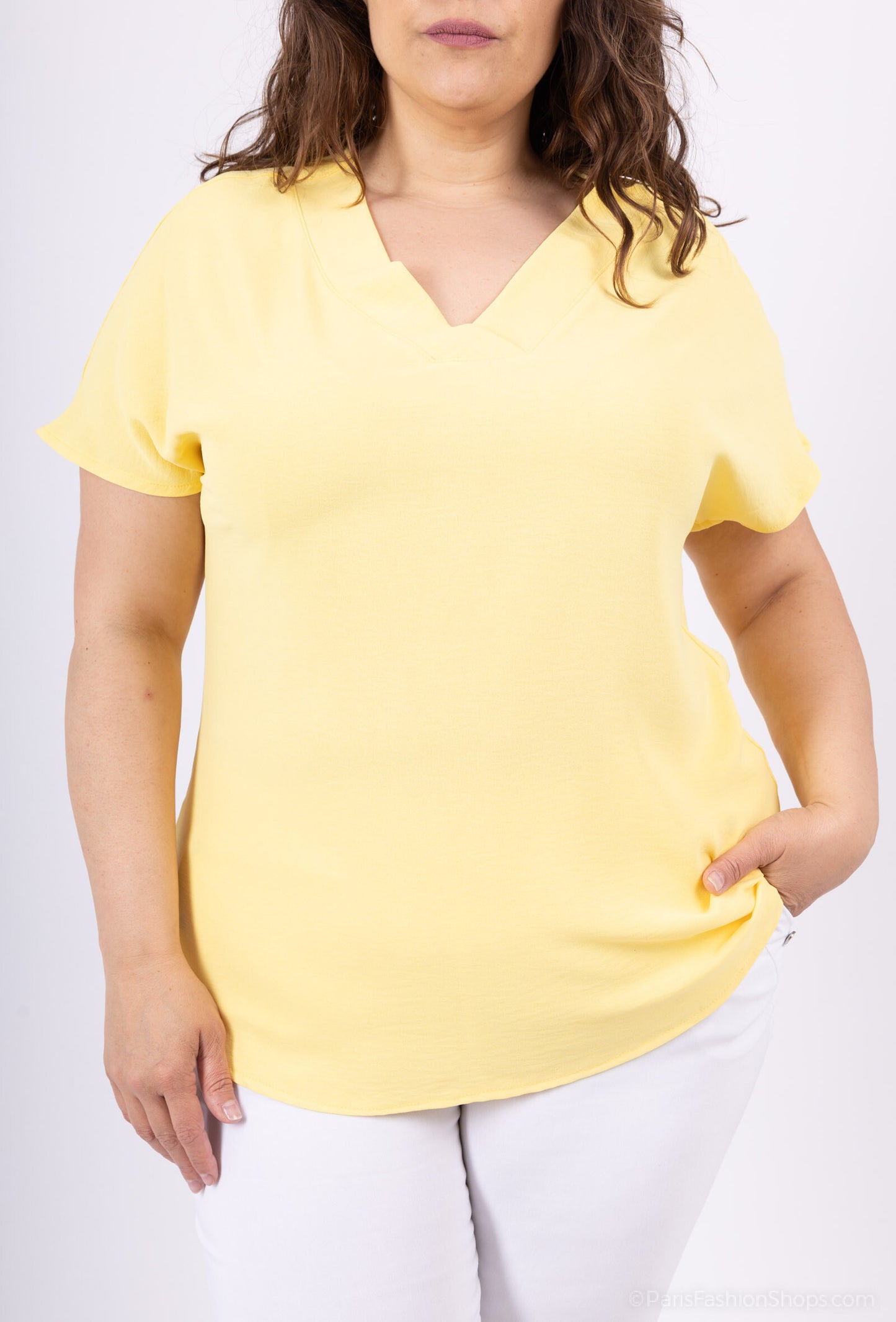 Plus Size Blouse there is zips on shoulder