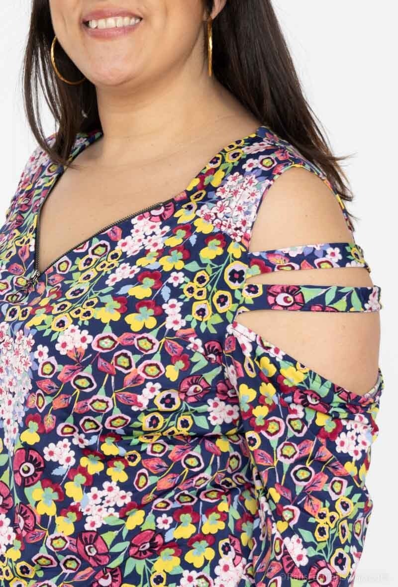 Plus Size V-neck Blus med Off-Shoulder Ärmar