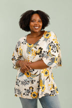 Blouse printed with V-neck and bat handles i Stor Storlek