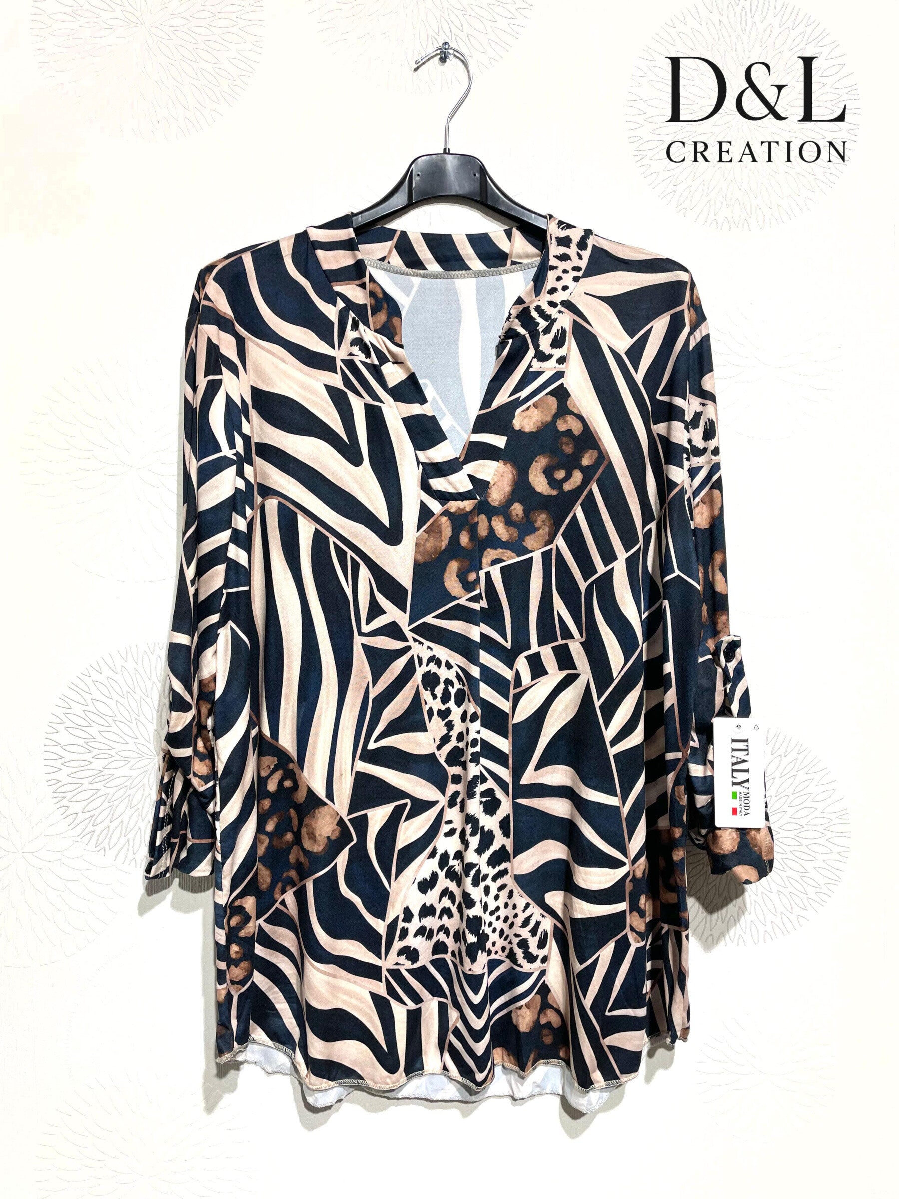 Printed blouse in fluid and ultra-soft fabric