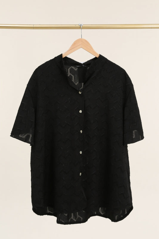 Plus Size Textured light buttoned blouse