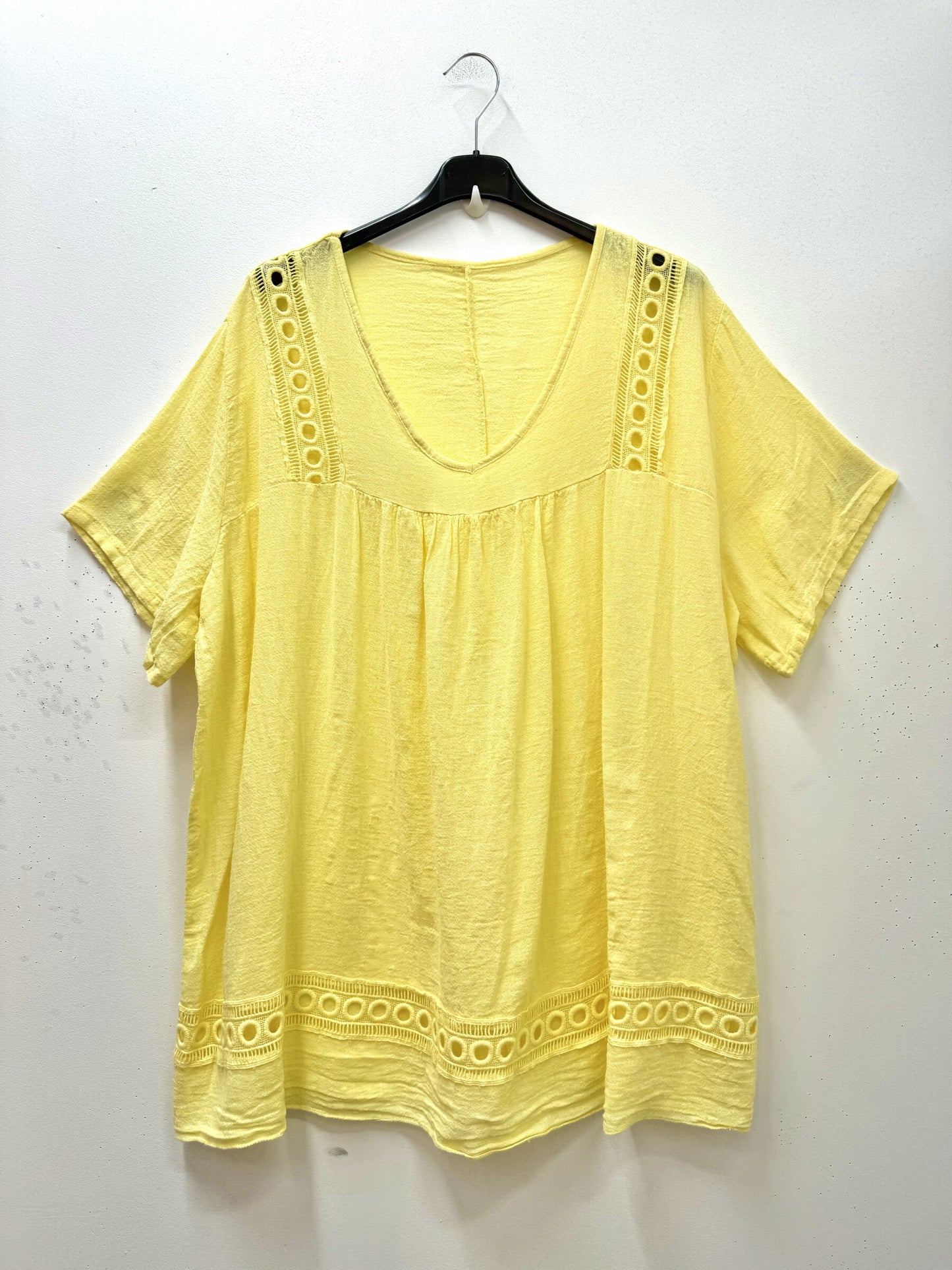 Plus Size Cotton/linen V-neck short sleeves blouse