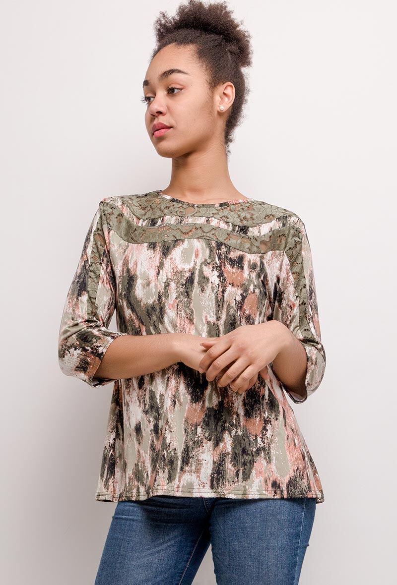 Plus Size Stretch Printed Blouse