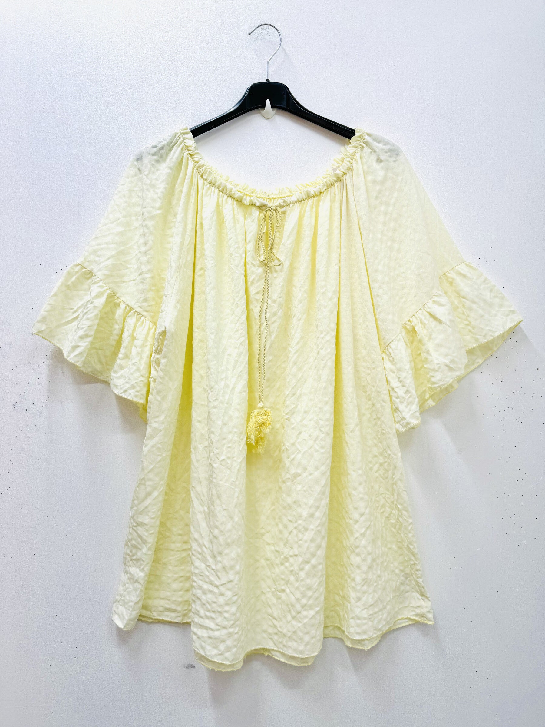 Plus Size Gingham off-the-shoulder blouse