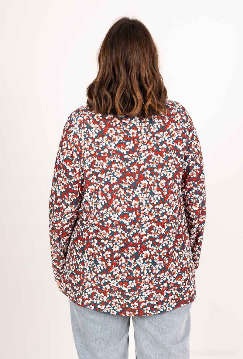 Plus Size Printed Blouse - Elegant & Cozy