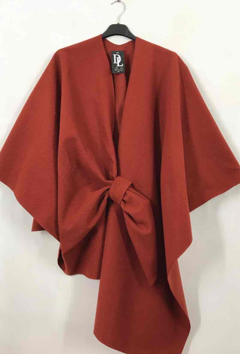 Plus Size Enkel Cape