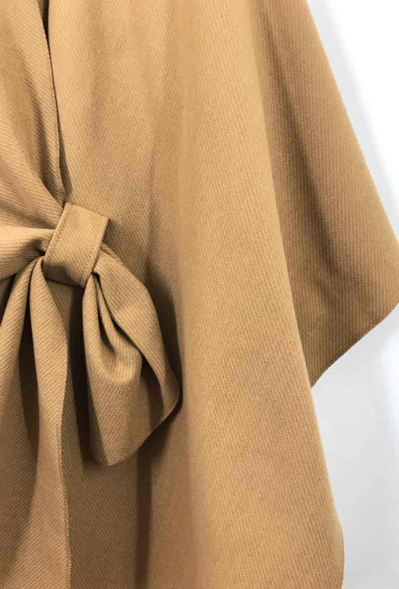 Plus Size Enkel Cape