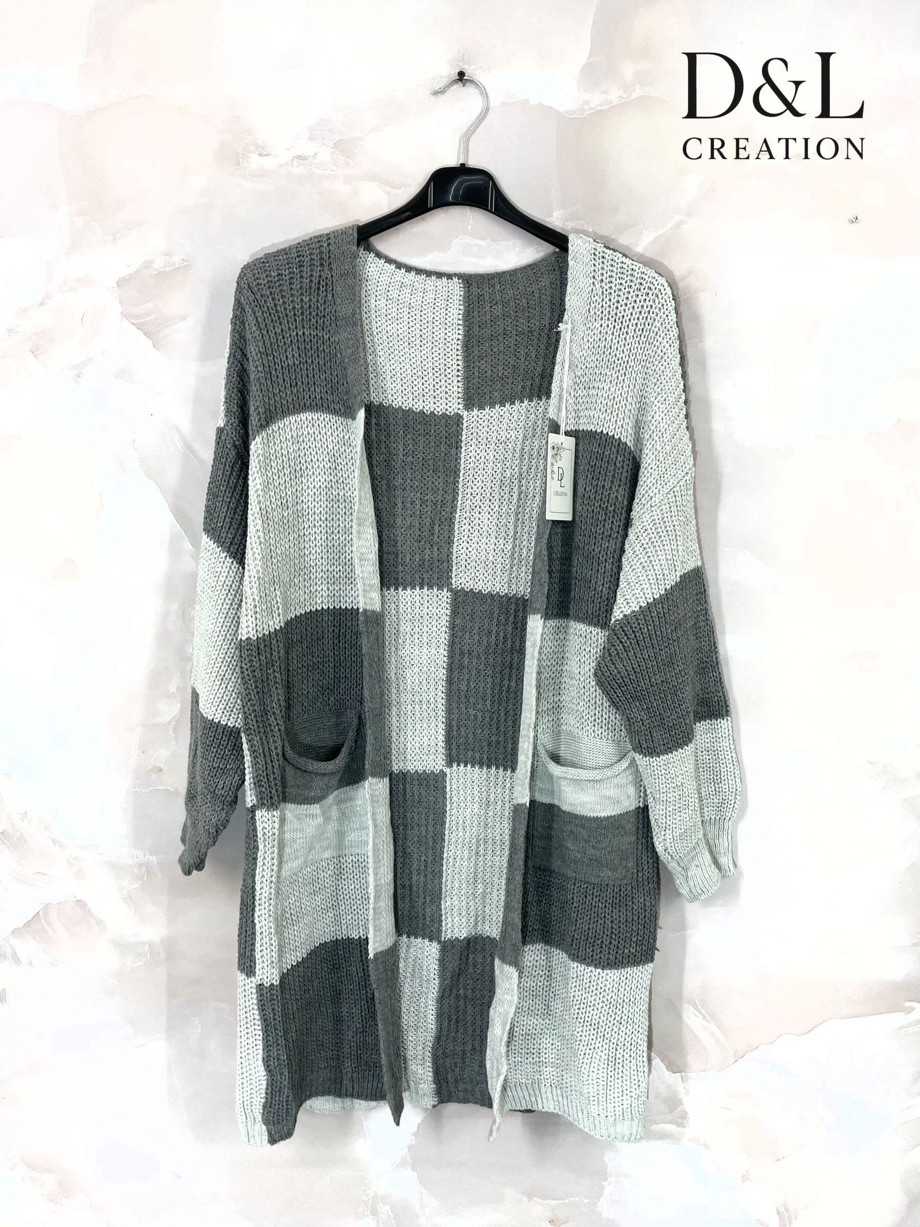 Long plaid knit cardigan sizes 40 to 56 i Stora Storlekar