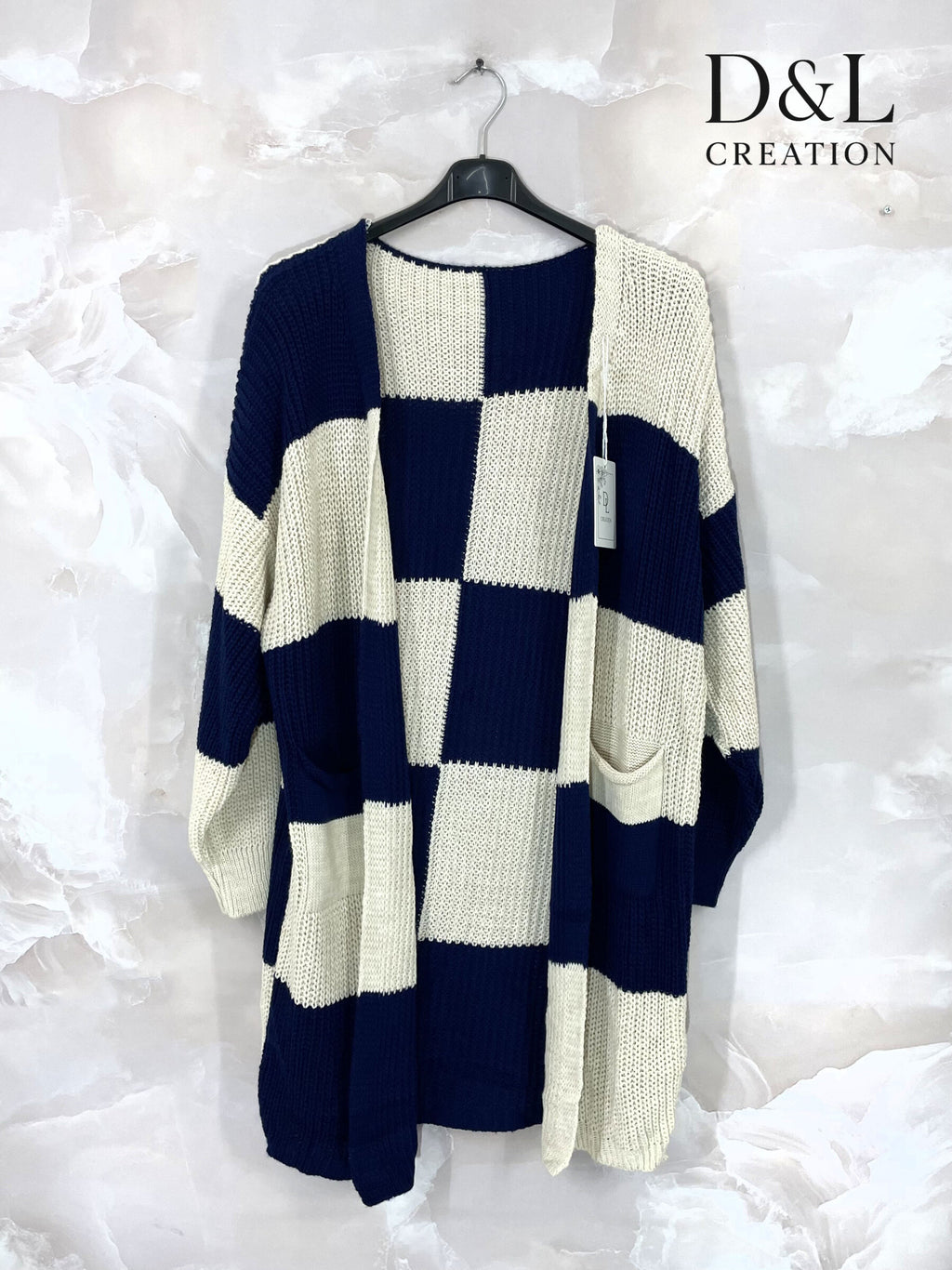 Long plaid knit cardigan sizes 40 to 56 i Stora Storlekar