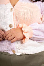 Söt patchwork cardigan i storlekar 8 till 22