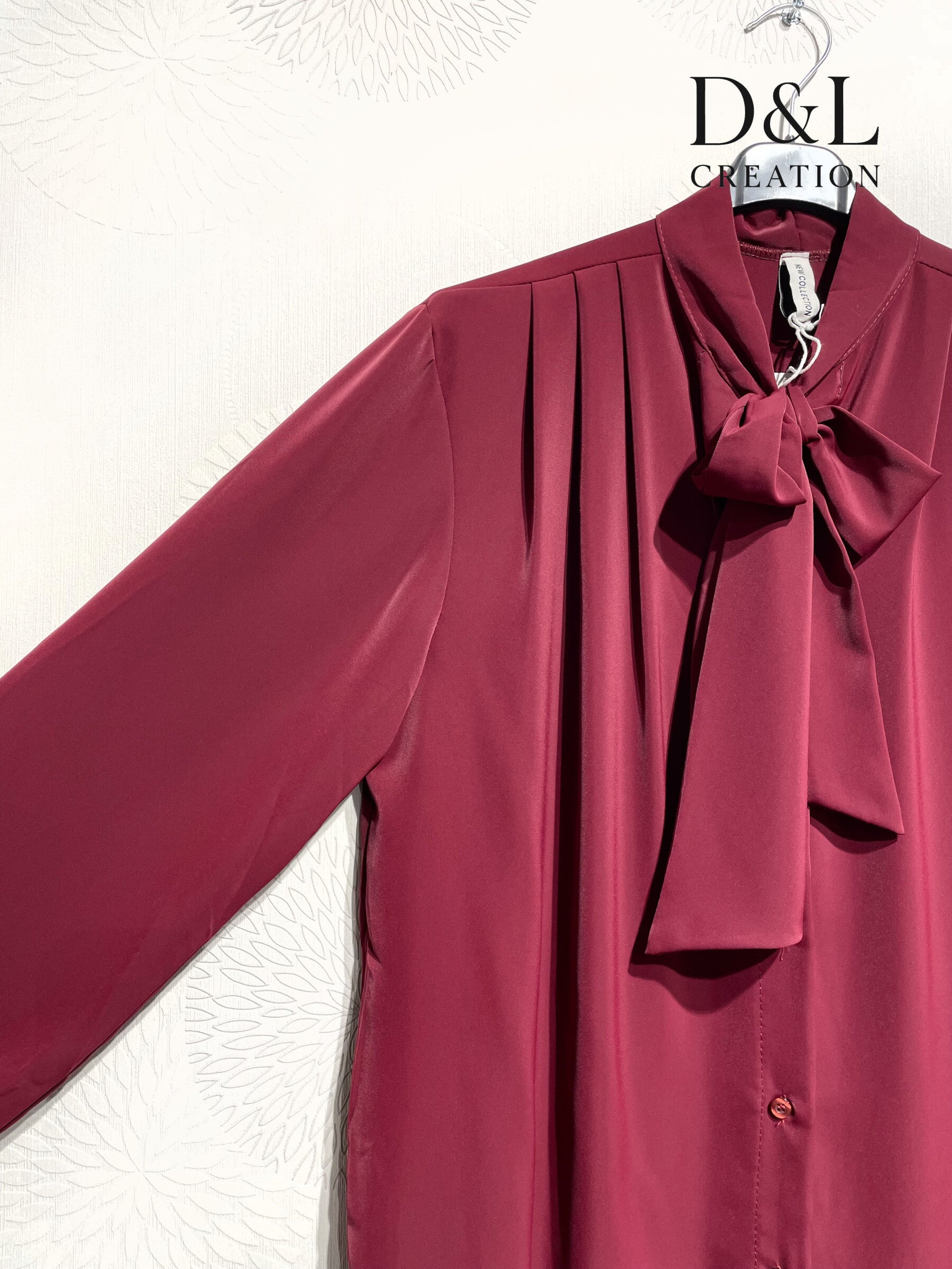 Supermjukt tjockt satinblus med puffärmar i storlekar 38 till 50+