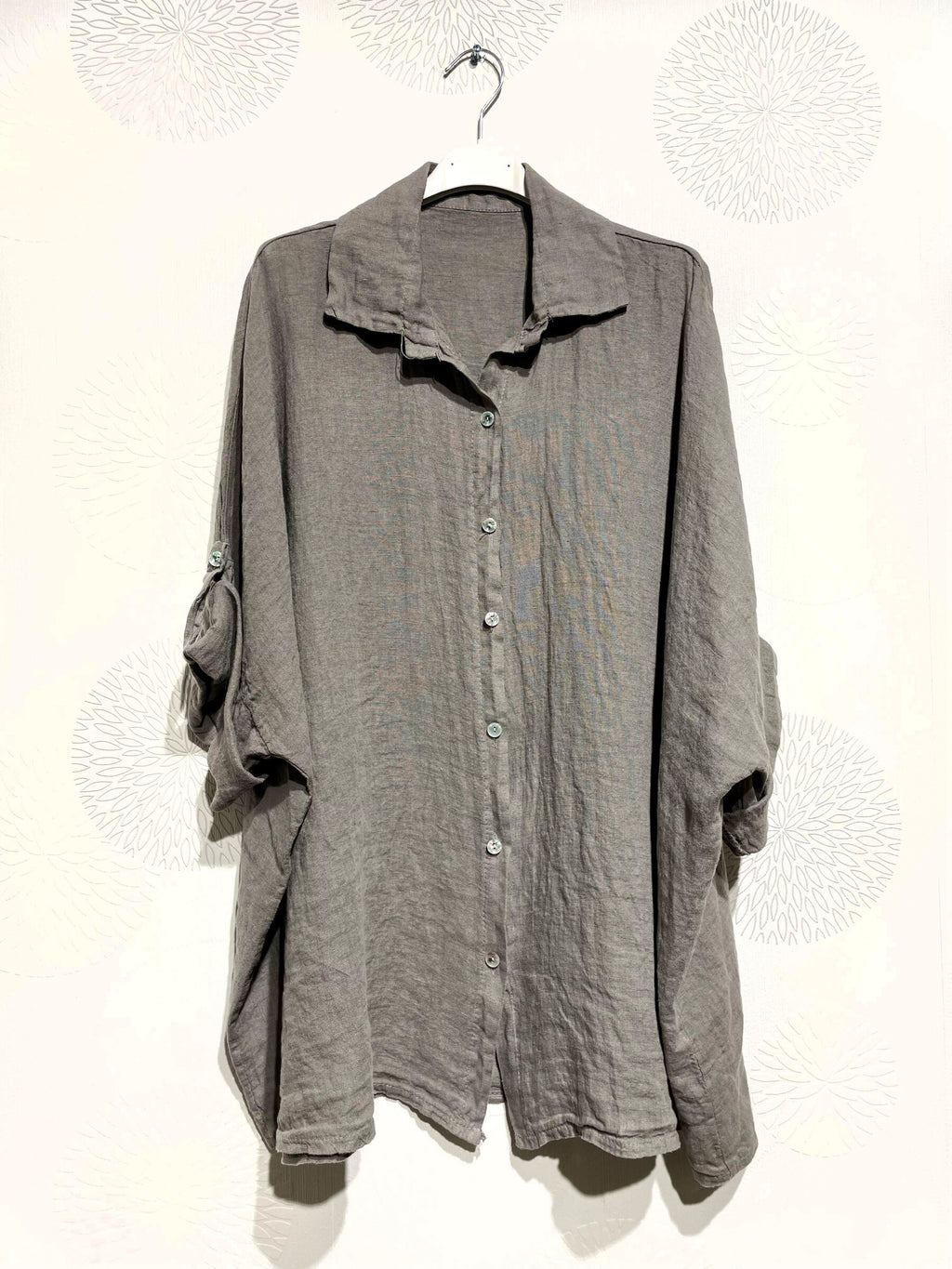 Plus Size United Linen buttoned shirt T40 at T58