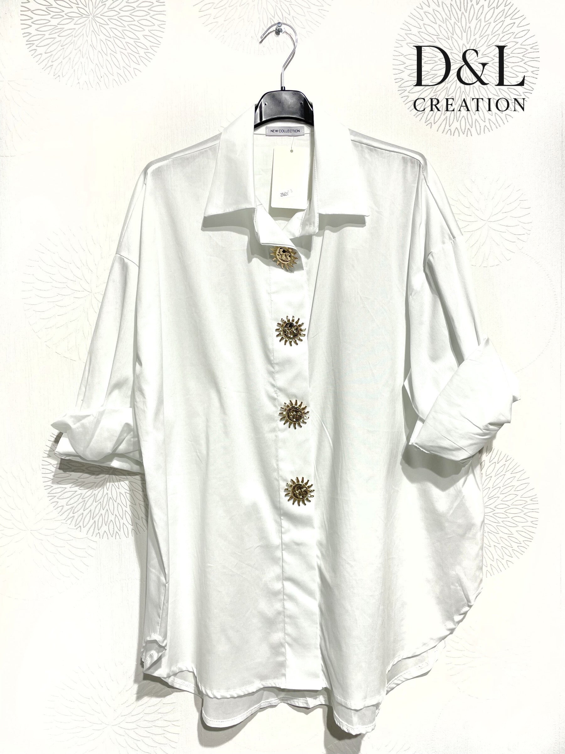 Cotton shirt with sun brooches sizes 38 to 50 i Stor Storlek