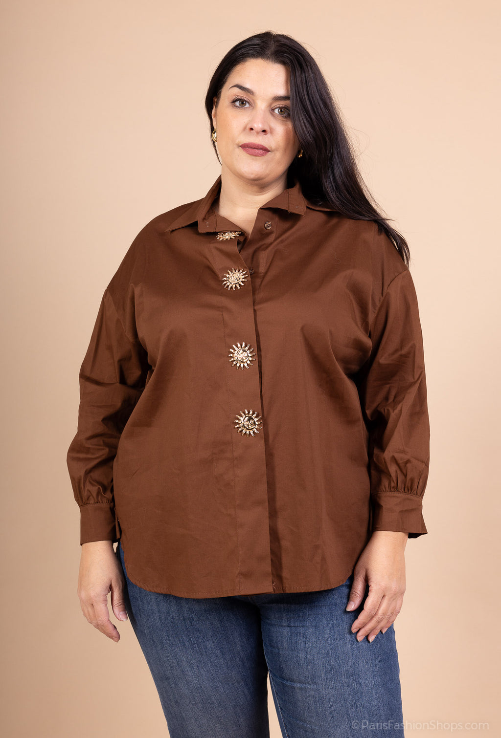 Bomullsskjorta med Solbroscher i Stora Storlekar 38 till 50