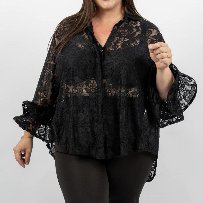 Plus Size Lace shirt with puffed sleeves