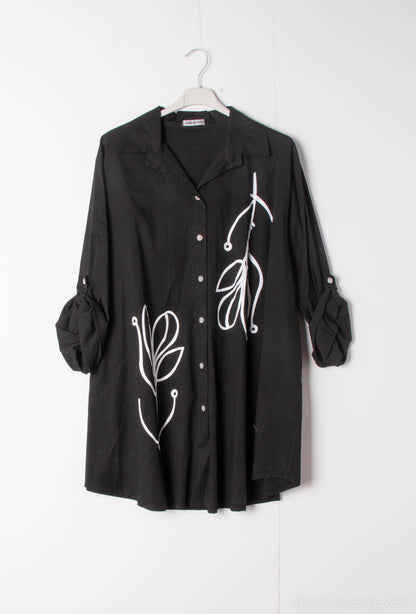 Plus Size Cotton shirt with abstract tulip line drawing