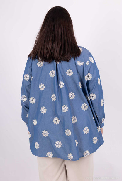Plus Size Denim Skjorta med Blommig Engelsk Broderi
