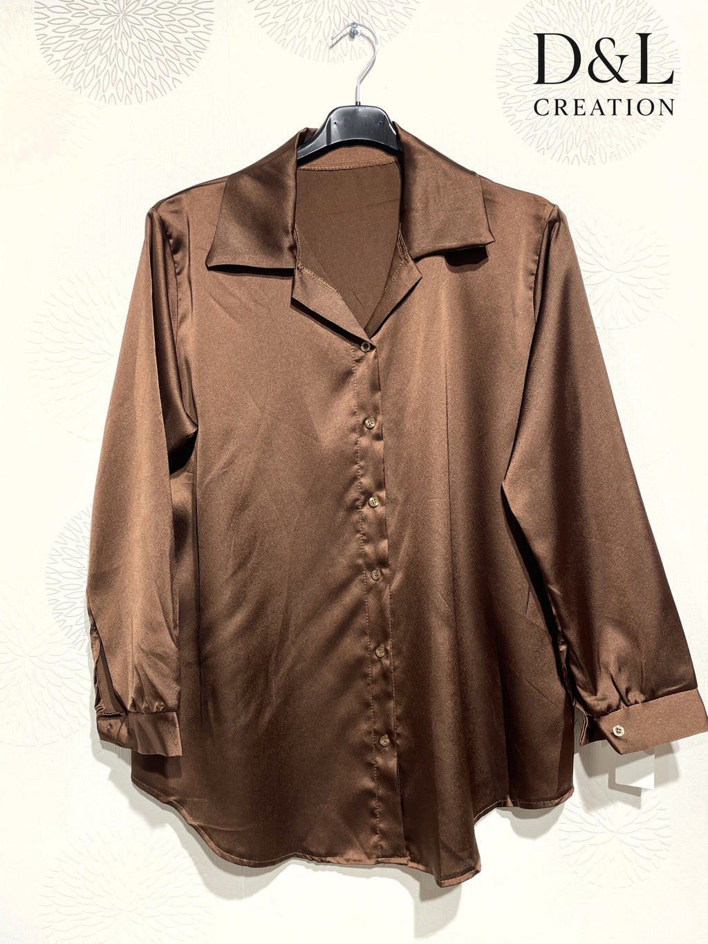 Solid satin shirt sizes 38 to 48 i Stor Storlek