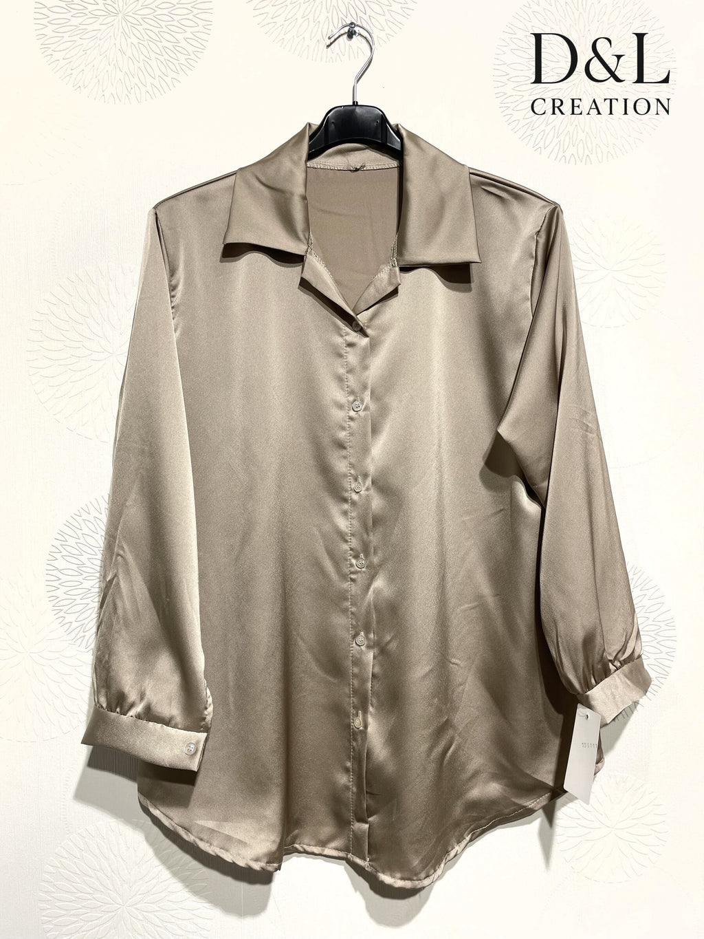 Solid satin shirt sizes 38 to 48 i Stor Storlek