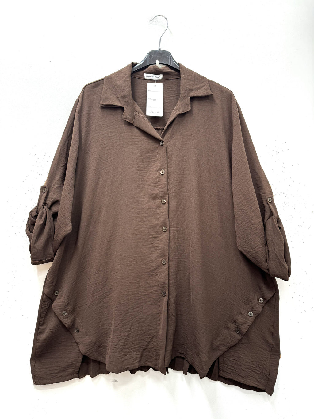 Flödande skjorta med veckad rygg i Plus Size