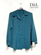 Satin shirt with rhinestones sizes 38 to 48 i Stor Storlek