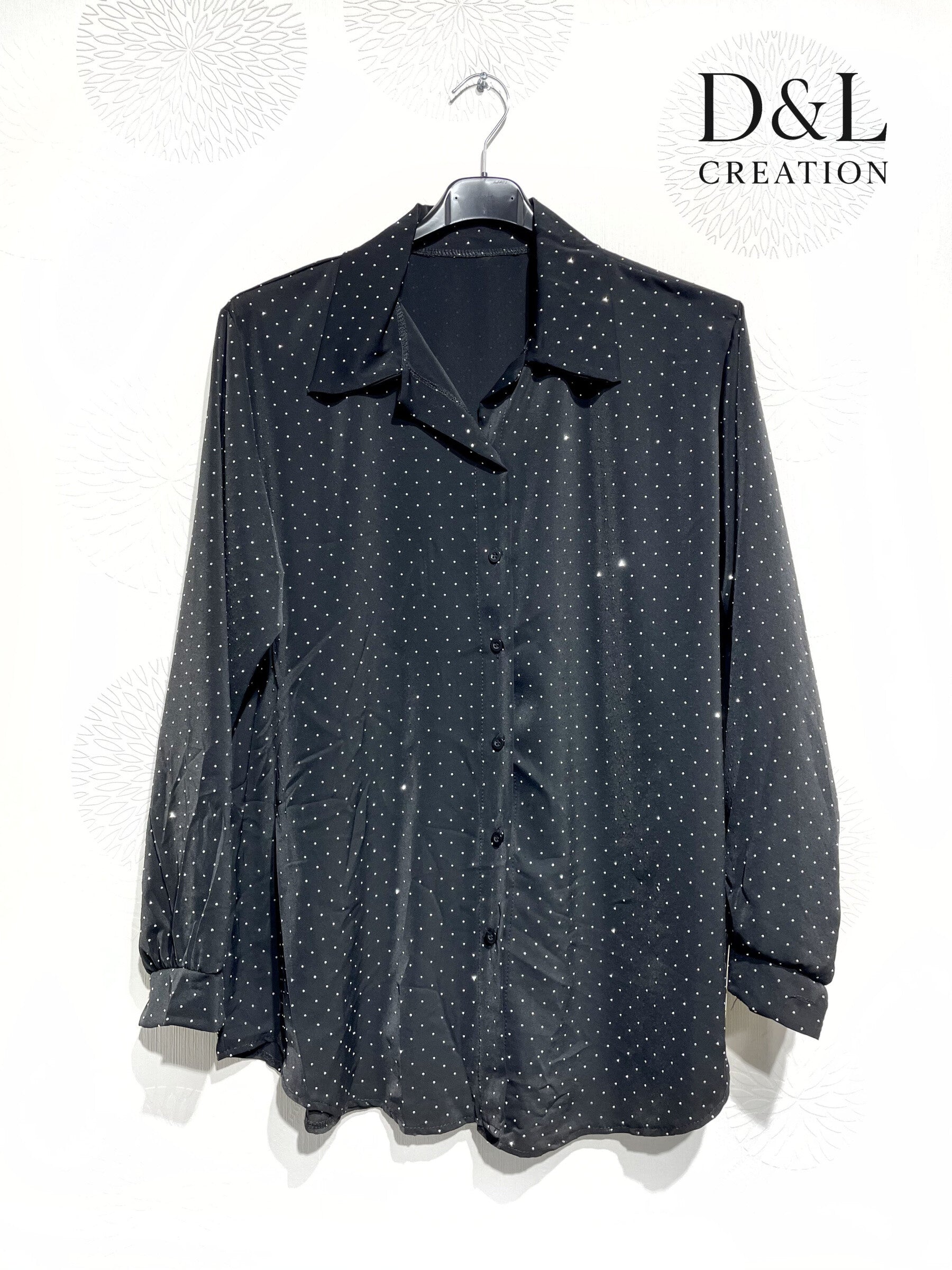 Satin shirt with rhinestones sizes 38 to 48 i Stor Storlek