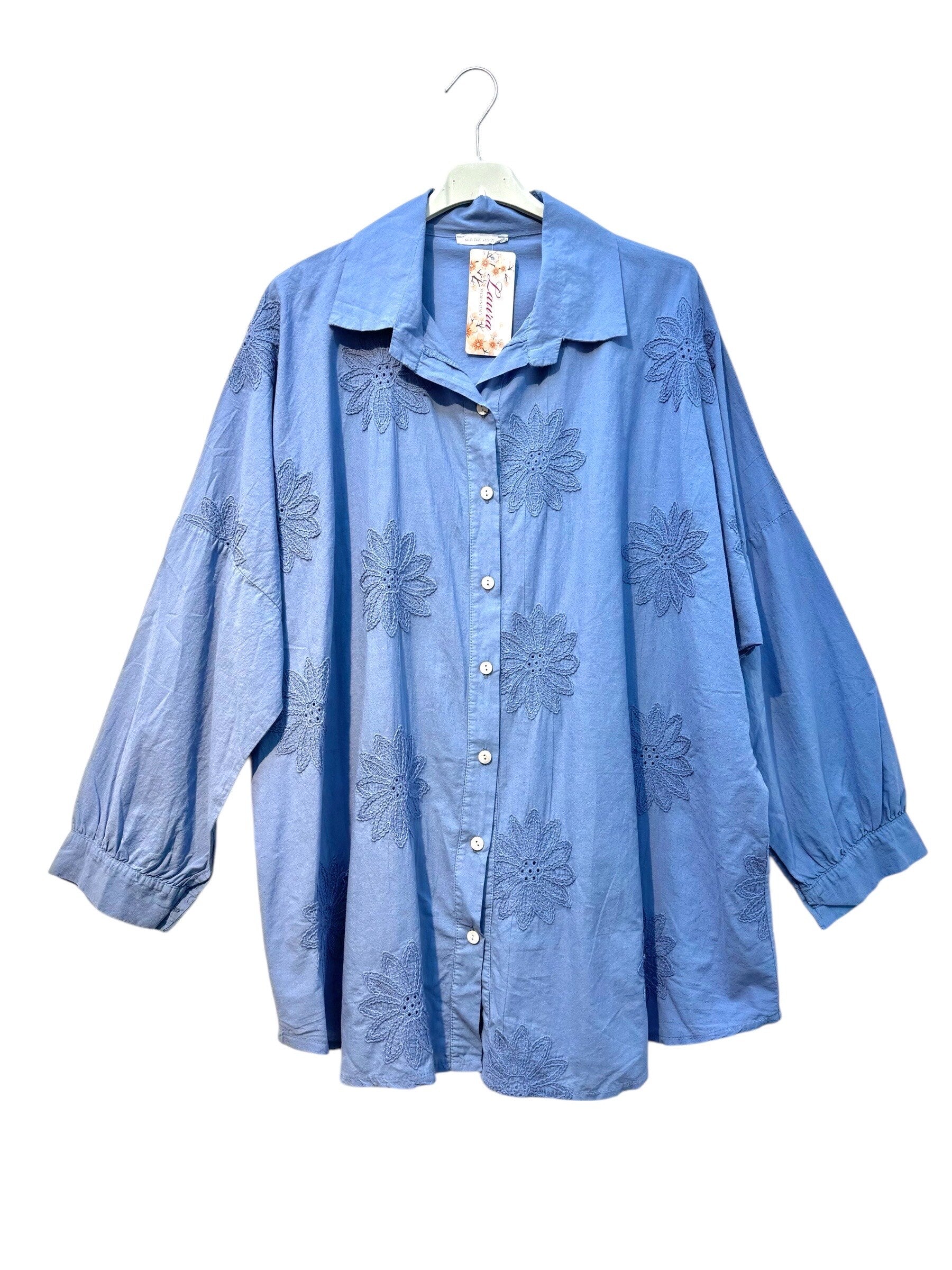 Cotton blouse/shirt with english flower embroidery i Stor Storlek