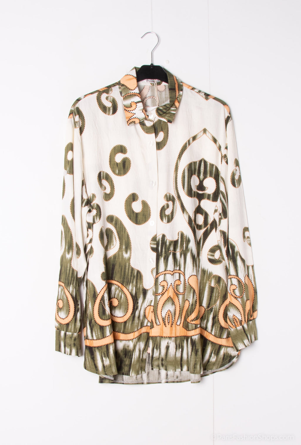 Plus Size Moved shirts with motif paws for spring and summer