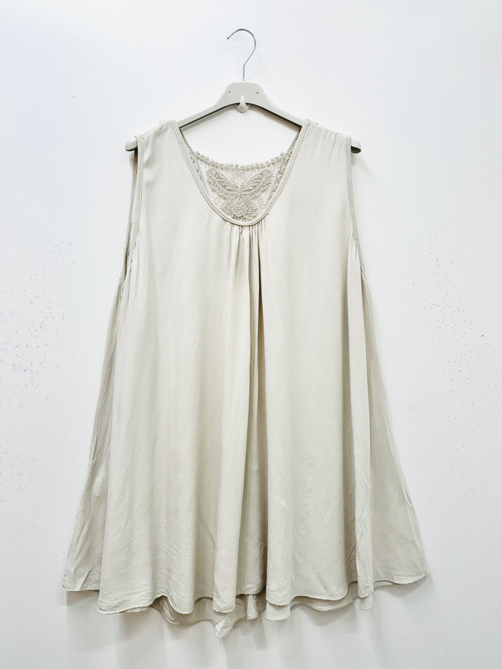 Plus Size Tank top with lace back butterfly pattern