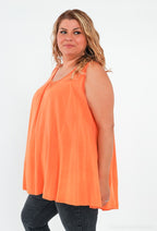 Plus Size Tank Top med Spetsbakgrund och Fjärils Mönster