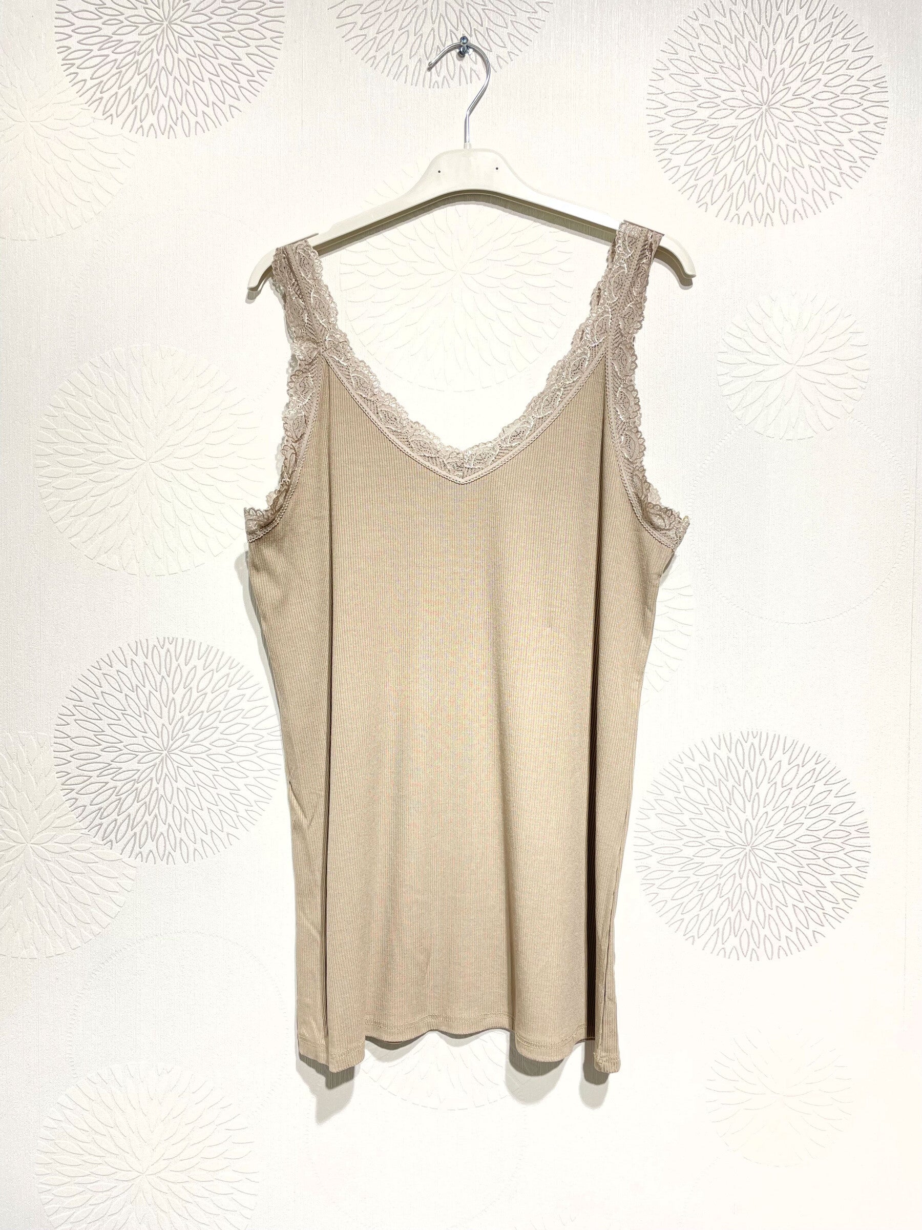 Plus Size Ribbed tank top with T38 lace to T48