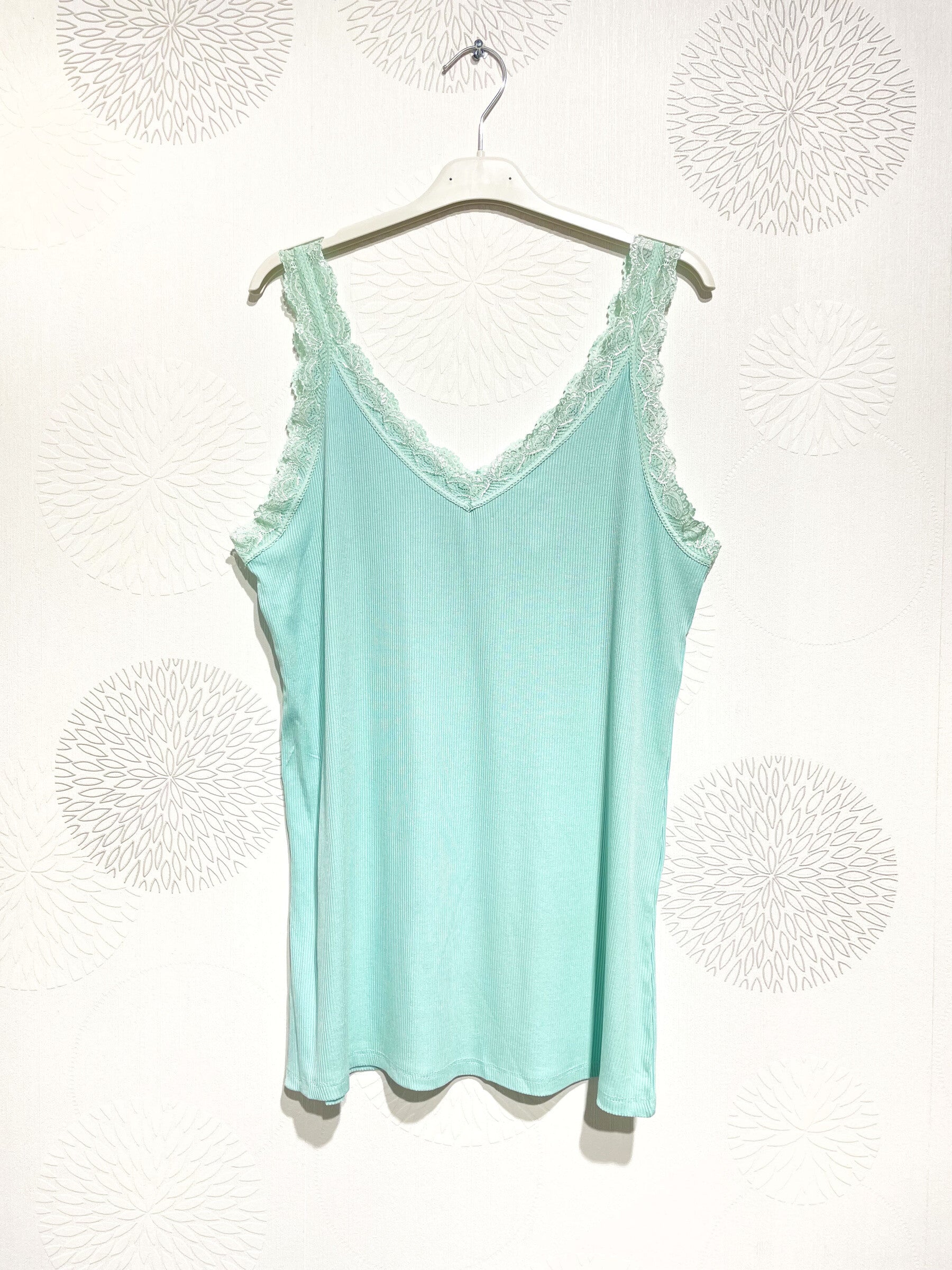 Plus Size Ribbed tank top with T38 lace to T48