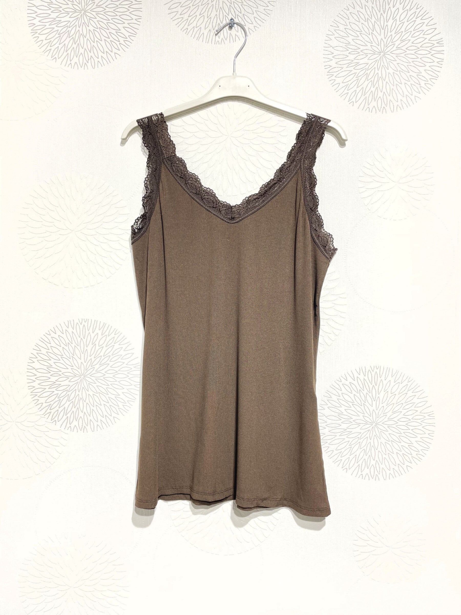 Plus Size Ribbed tank top with T38 lace to T48