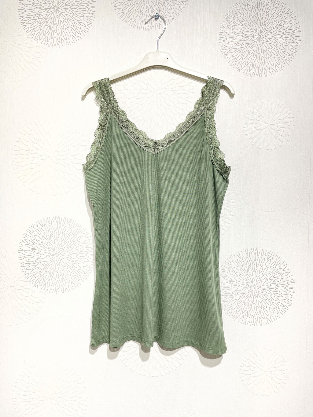 Plus Size Ribbed tank top with T38 lace to T48