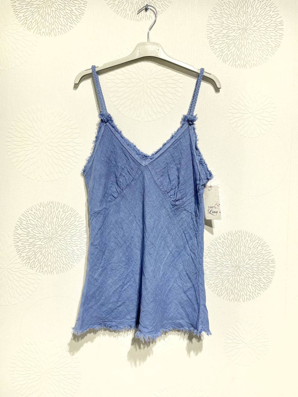 Plus Size V -neck tiddle in linen T36 at T40