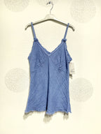 Plus Size V -neck tiddle in linen T36 at T40