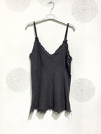Plus Size V -neck tiddle in linen T36 at T40