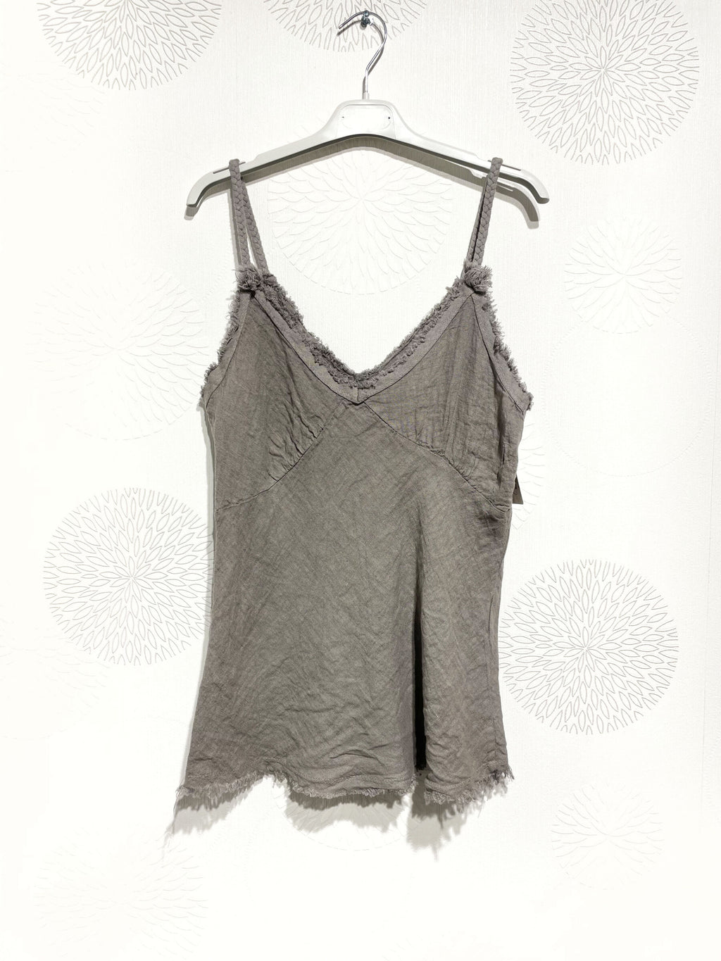 Plus Size V -neck tiddle in linen T36 at T40