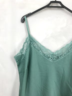 Plus Size Satin Tank Top med Spets