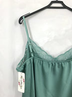 Plus Size Satin Tank Top med Spets