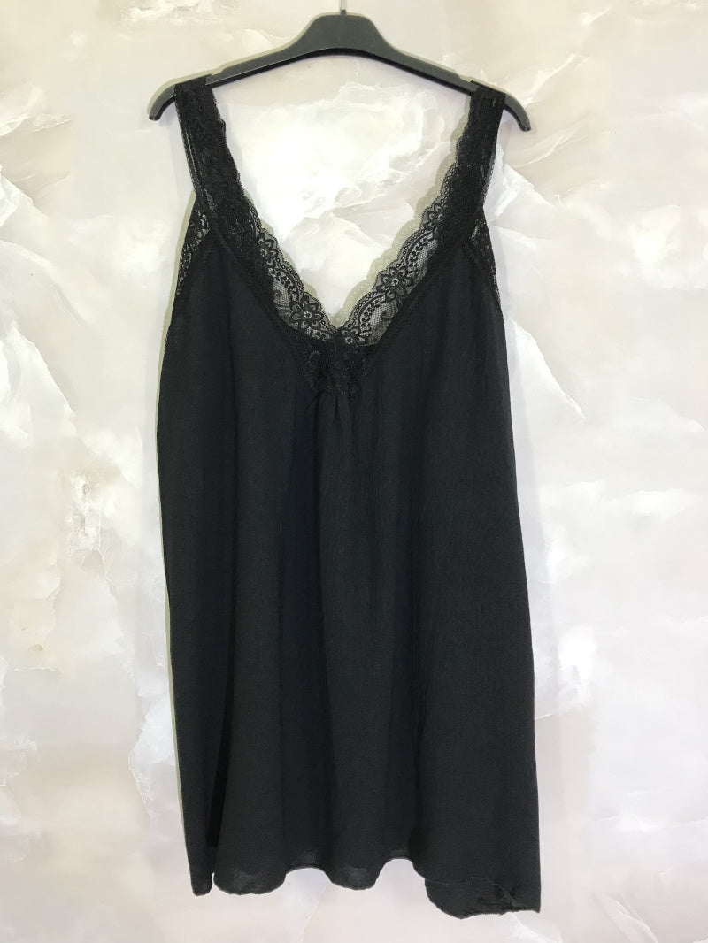 Plus Size Tank Top med Spets V-ringning