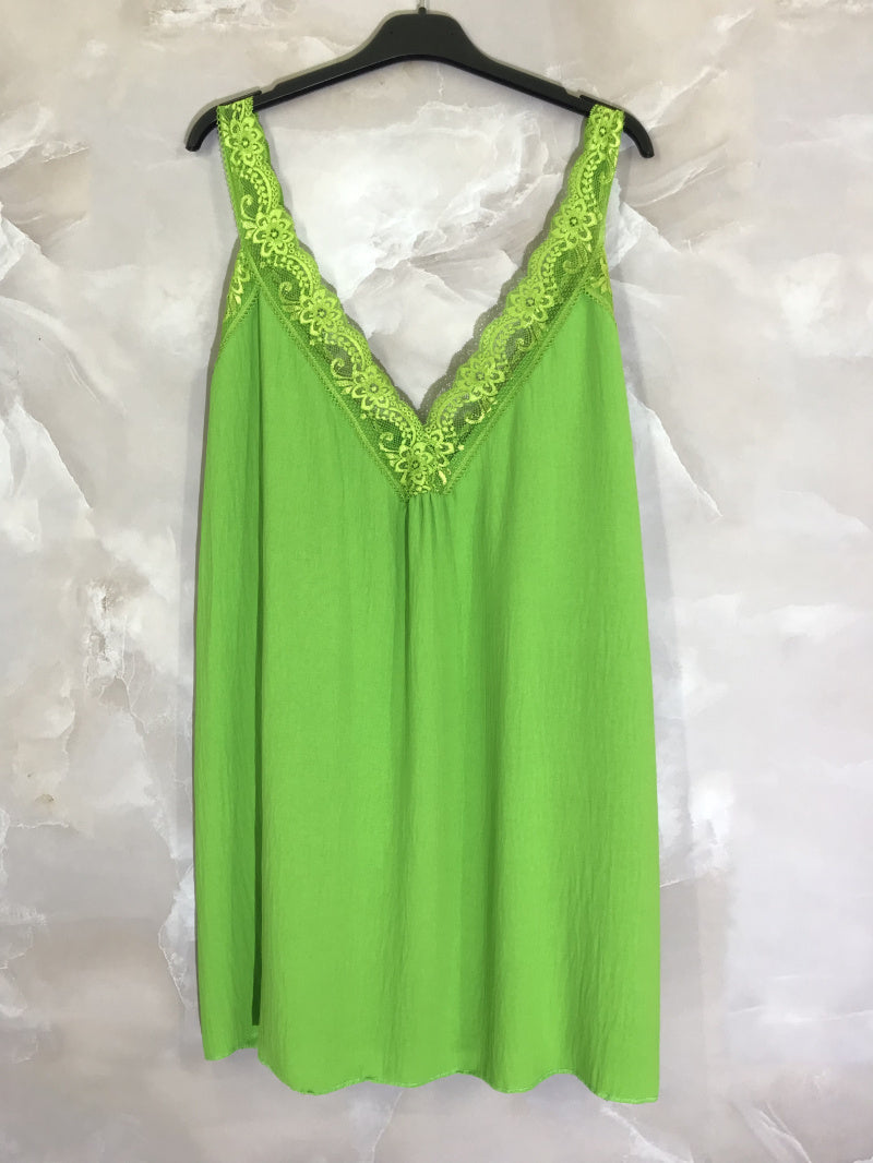 Plus Size Tank Top med Spets V-ringning