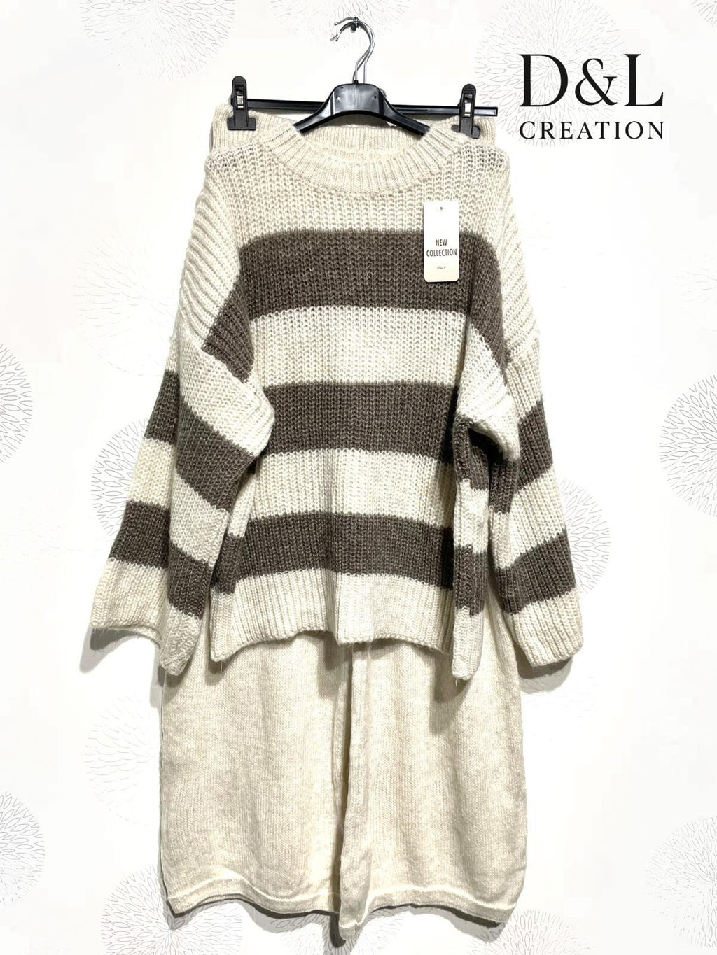 Stickad set med randig tröja och enfärgade byxor storlek T38 till T48+