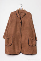Plus Size Cardigan med Snedstrimmor