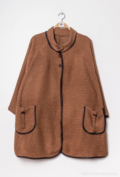Plus Size Cardigan med snedremsor